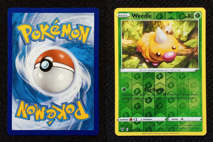 001/185 Weedle {Reverse Holo}