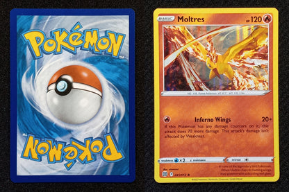 021/172 Moltres {Regular Holo}