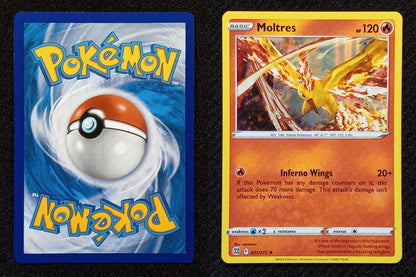 021/172 Moltres {Regular Holo}