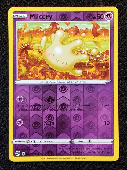 070/172 Milcery {Reverse Holo}