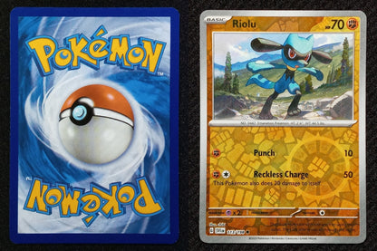 113/198 Riolu {Reverse Holo}