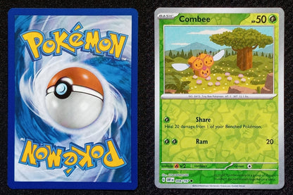 008/197 Combee {Reverse Holo}